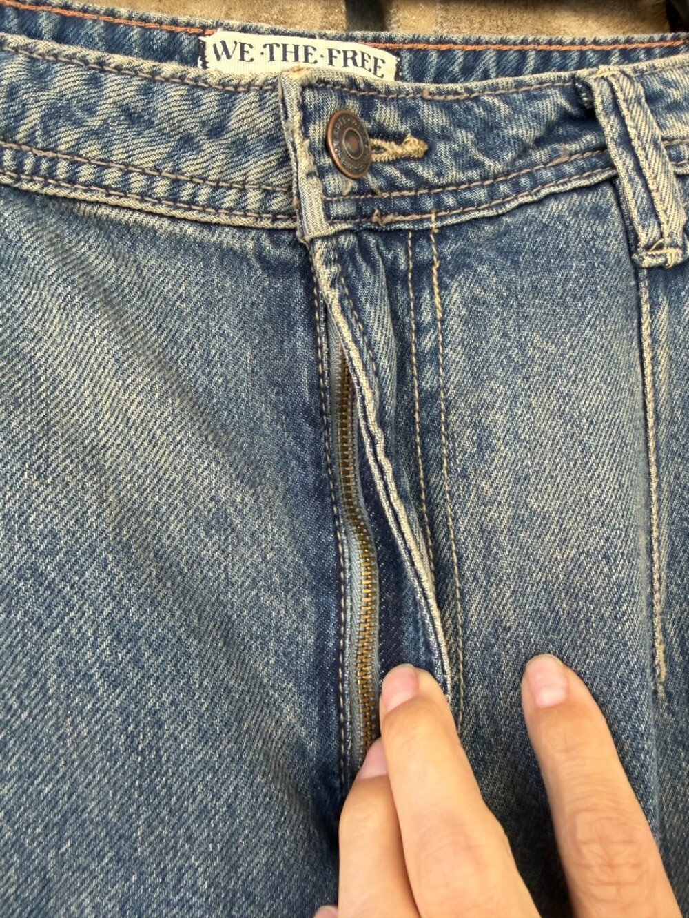 Free People We The Free Block Party Pleated Boyfriend Jeans 30 NWT - Picture 10 of 16